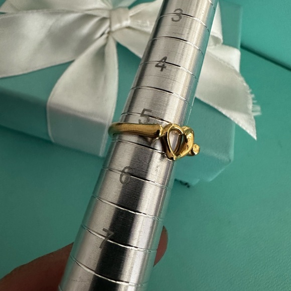 Tiffany & Co Yellow Gold Open Heart Elsa Peretti Ring size 5.25 - Picture 5 of 12